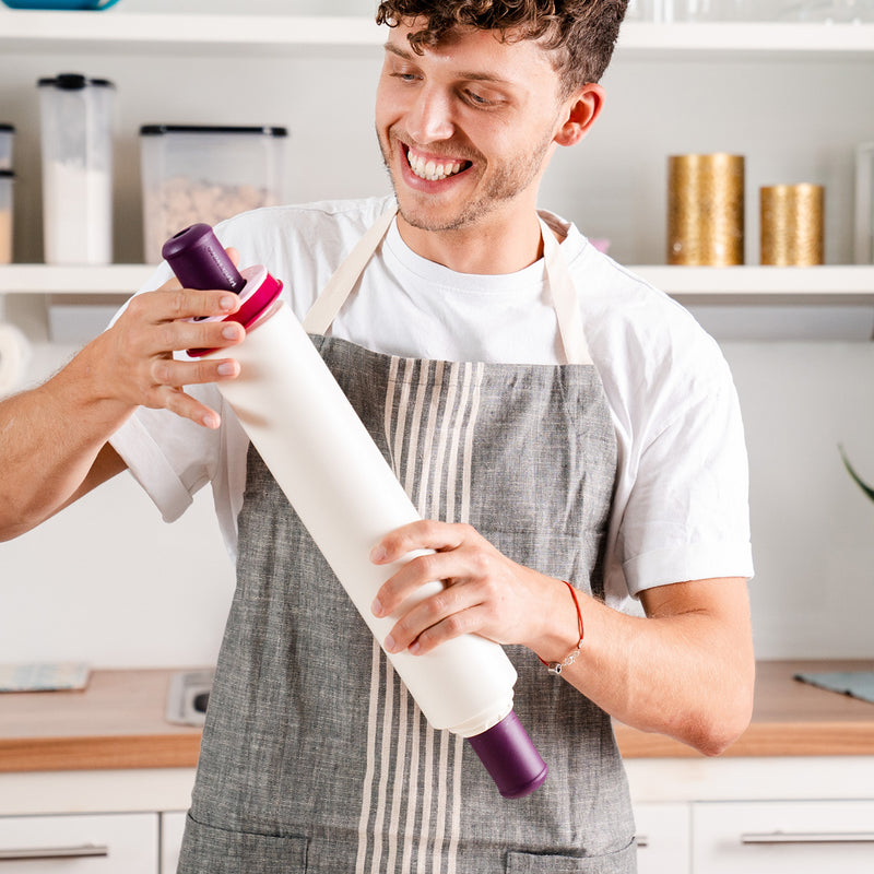 ROLLING PIN AND COOKIE CUTTER